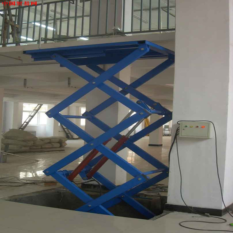 「移动式升降平台车」移动式升降是高空作业专用设备